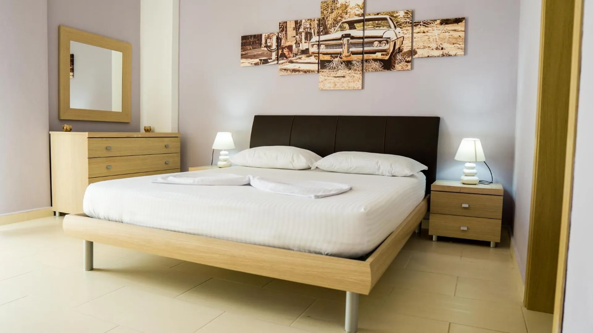 Eka Luxury Apartments Durres 0*,